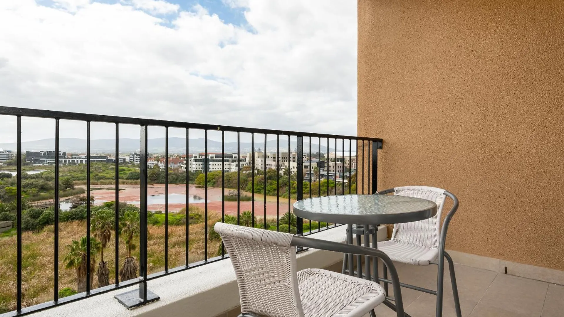 Waters Edge Apartments Cape Town