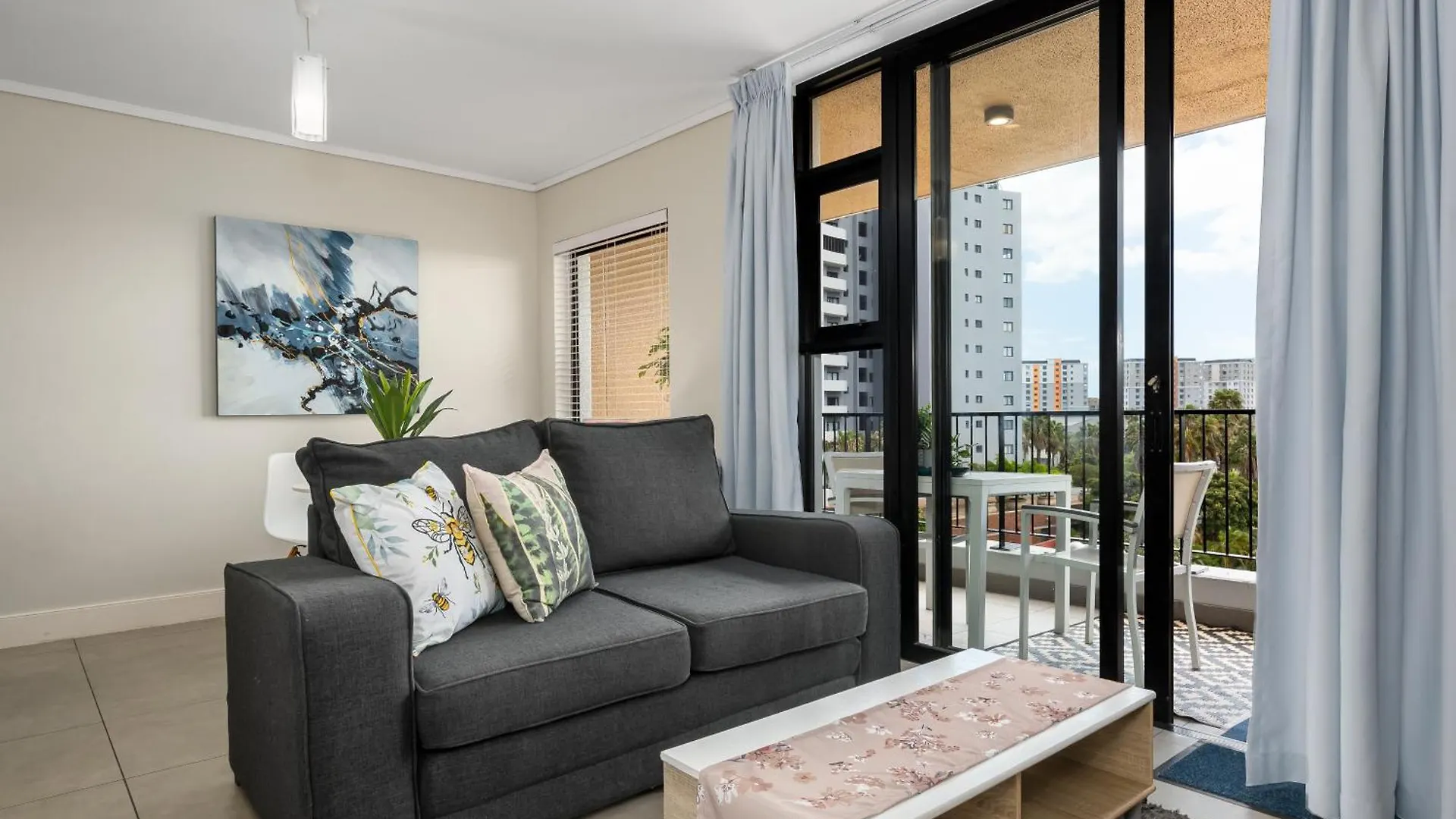 Waters Edge Apartments Cape Town