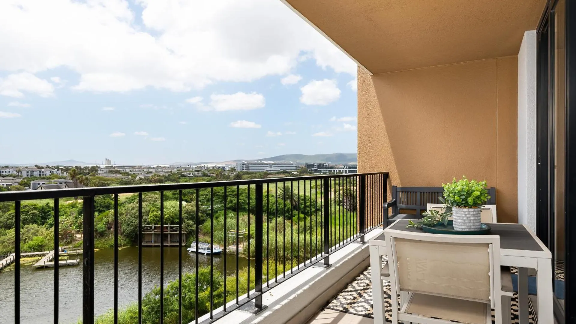 Waters Edge Apartments Cape Town South Africa